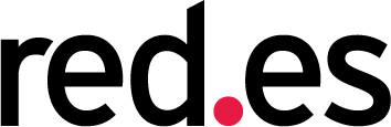 Logo de red.es, entidad pública que impulsa la transformación digital en España, con un diseño moderno y colores negro y rojo.